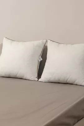 Подушка "Уют" микрофибра коричневый