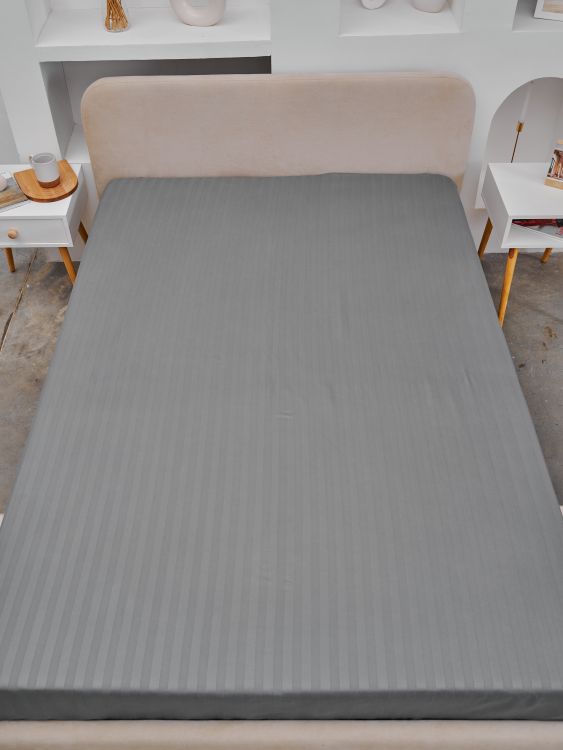 Простыня Микрофибра Страйп на резинке - Светло-серый